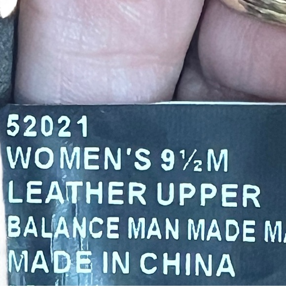 9.5 LAREDO Women’s Leather Studded Western Boots - Picture 8 of 8